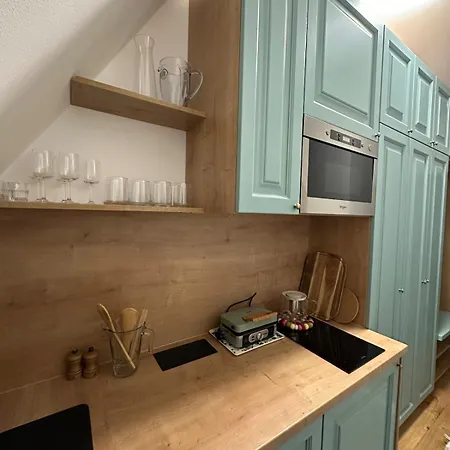 - Ostrůvek 203 Apartman